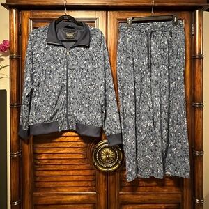Athleta Brooklyn Med Jacket and Wide Leg Matching Cropped Pants Sz 8 Blue Camo